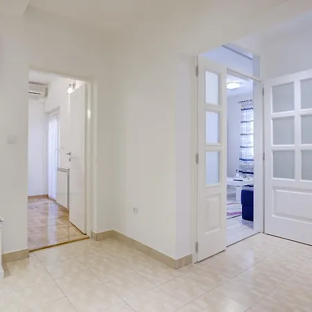Biljana Apartment *